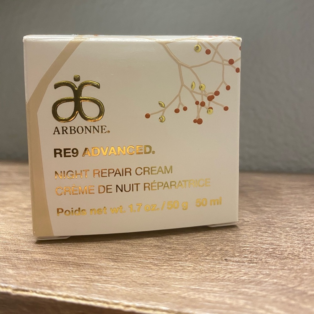 Arbonne Re9 Night Cream